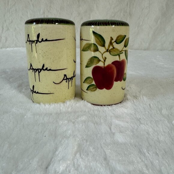 Home Interiors Apple Orchard Salt & Pepper Shakers Vintage collection replacemen - Picture 2 of 5